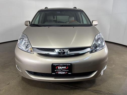 Desert Sand Mica 2008 Toyota Sienna XLE