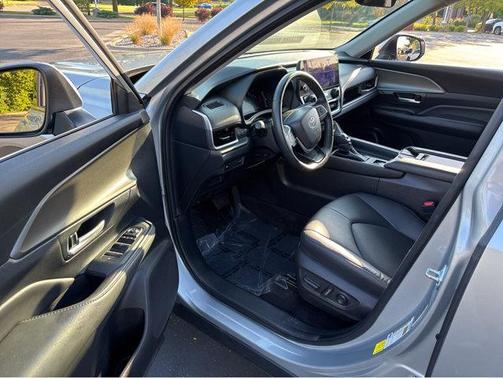 2024 Toyota Grand Highlander Hybrid XLE