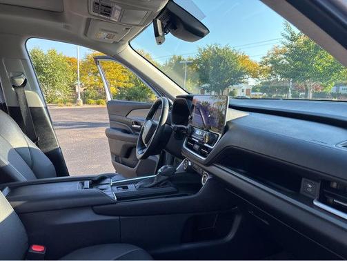2024 Toyota Grand Highlander Hybrid XLE