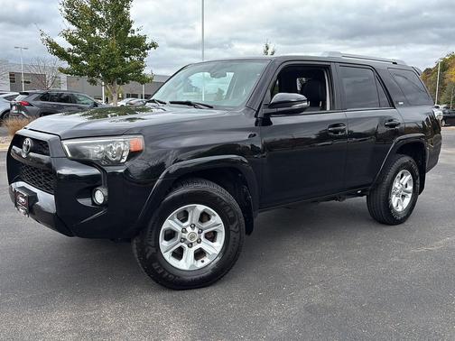 Midnight Black Metallic 2018 Toyota 4Runner SR5 Premium