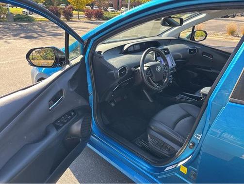 2020 Toyota Prius XLE
