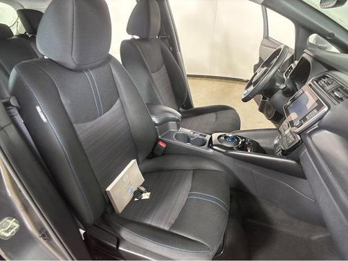 2022 Nissan Leaf SV PLUS 62 kWh