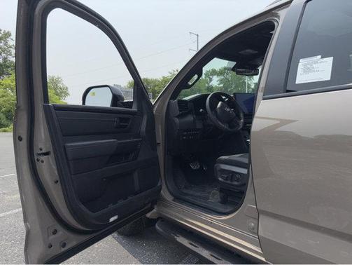 2025 Toyota Sequoia Base