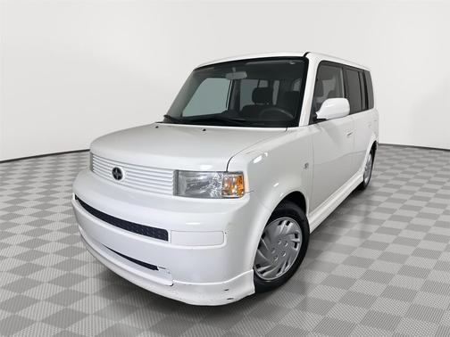 Polar White 2005 Scion xB Base