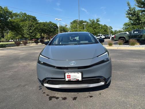 Guardian Gray 2025 Toyota Prius XLE