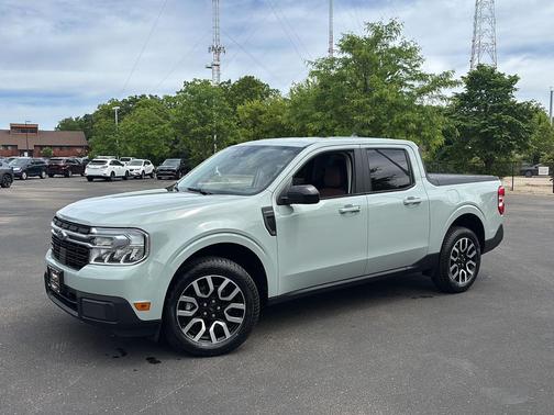 Cactus Gray 2024 Ford Maverick Lariat