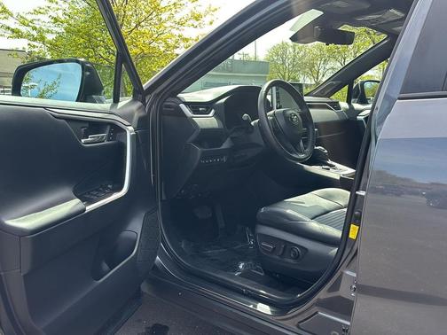 Magnetic Gray Metallic/Midnight Black Metallic 2022 Toyota RAV4 Hybrid SE