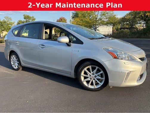2014 Toyota Prius v Five
