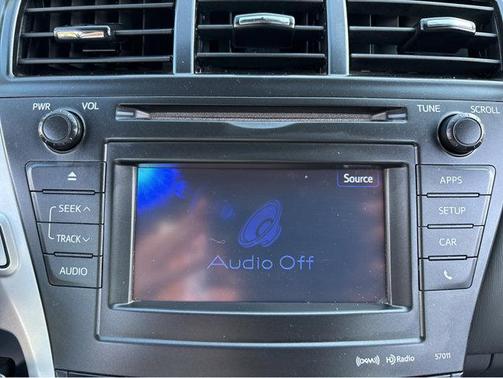 2014 Toyota Prius v Five