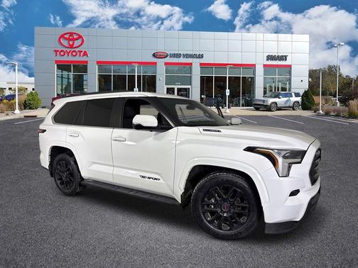 2025 Toyota Sequoia SR5