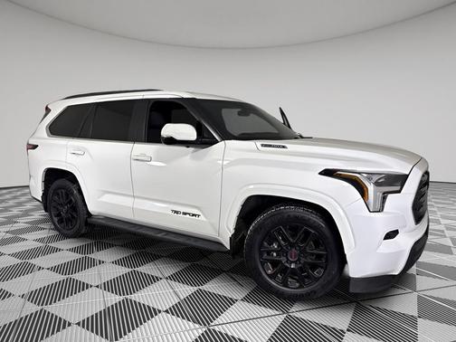 2025 Toyota Sequoia SR5