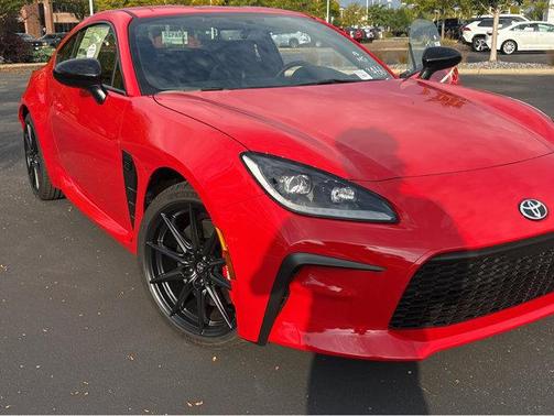 2025 Toyota GR86 Premium