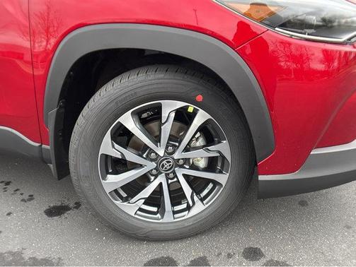 2025 Toyota Corolla Cross XLE