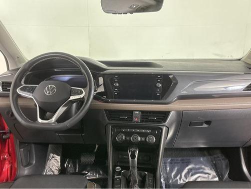 2024 Volkswagen Taos 1.5T SEL