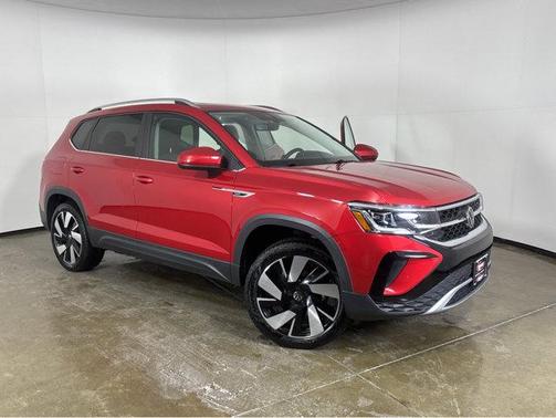 2024 Volkswagen Taos 1.5T SEL