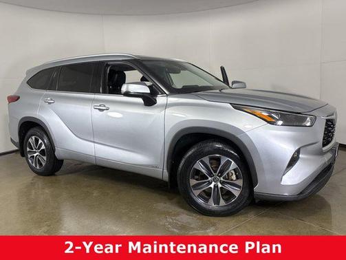2022 Toyota Highlander Hybrid XLE