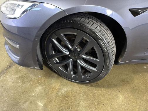 Midnight Silver Metallic 2021 Tesla Model S Long Range
