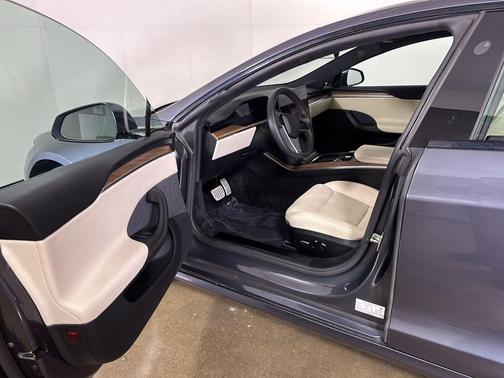 Midnight Silver Metallic 2021 Tesla Model S Long Range