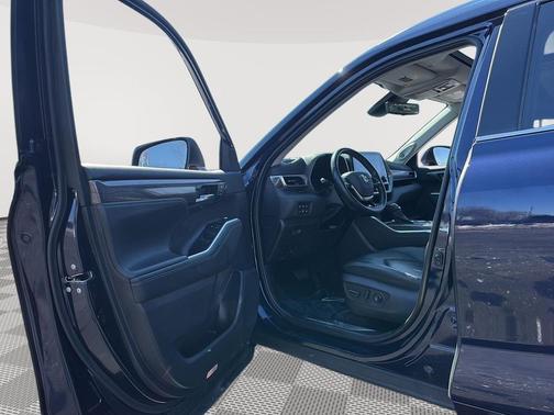 Blueprint 2021 Toyota Highlander Hybrid Platinum