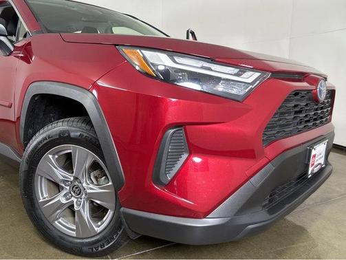 2023 Toyota RAV4 Hybrid LE
