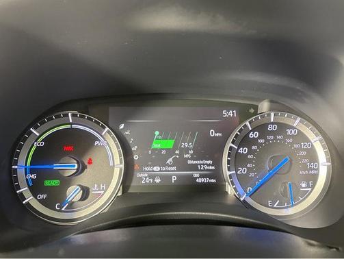 2022 Toyota Highlander Hybrid Platinum