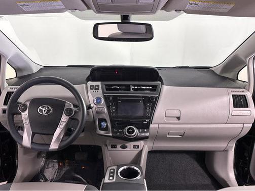 2015 Toyota Prius v Four