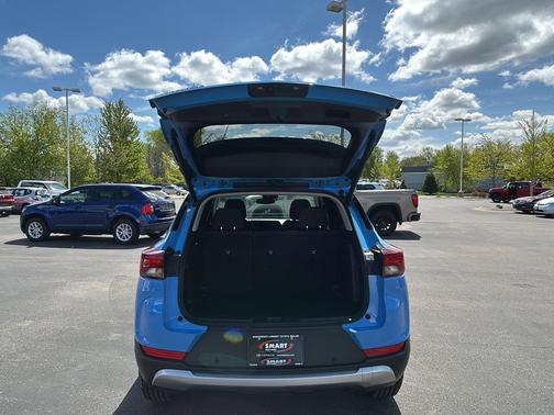 Fountain Blue 2024 Chevrolet Trailblazer LT