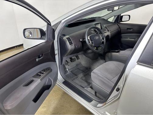 2005 Toyota Prius Base