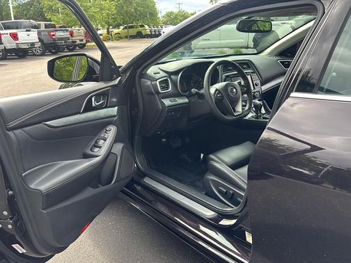 Bordeaux Black 2017 Nissan Maxima 3.5 SL