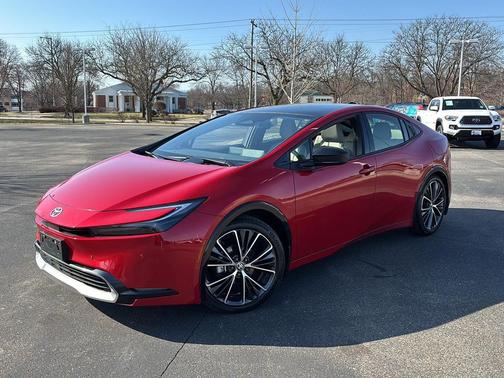 2024 Toyota Prius XLE