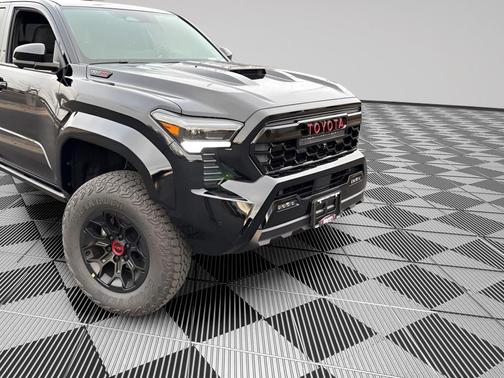 2025 Toyota Tacoma Hybrid TRD Pro