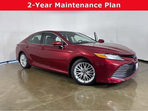 2019 Toyota Camry Hybrid XLE