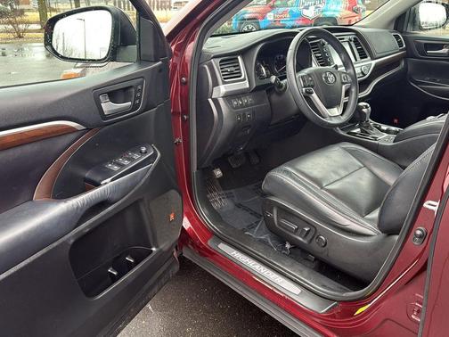 2016 Toyota Highlander Limited