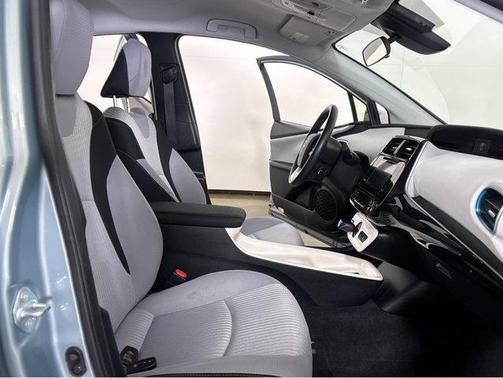 2017 Toyota Prius Three