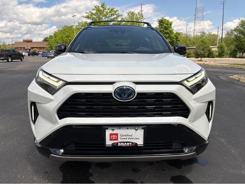 2022 Toyota RAV4 Hybrid SE