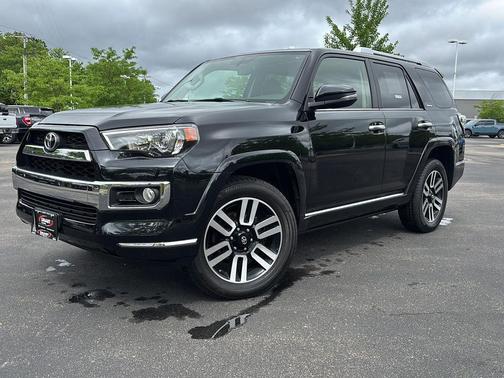Midnight Black Metallic 2018 Toyota 4Runner Limited
