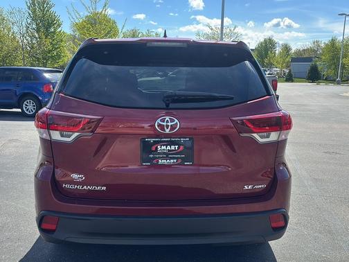 Salsa Red Pearl 2019 Toyota Highlander SE