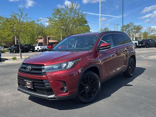 Salsa Red Pearl 2019 Toyota Highlander SE