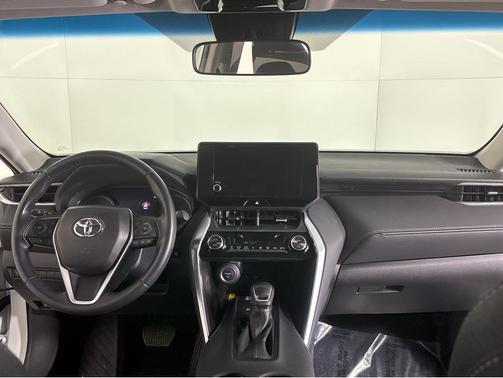 2023 Toyota Venza LE