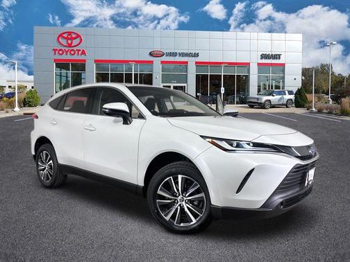 2023 Toyota Venza LE