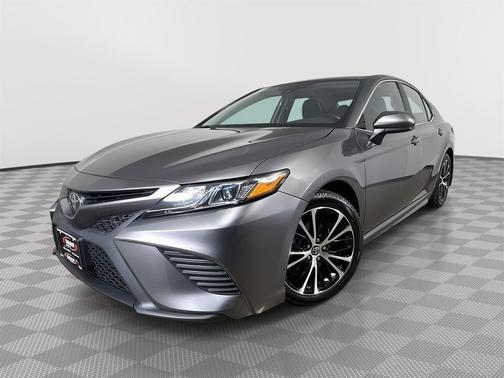 Predawn Gray Mica 2019 Toyota Camry SE