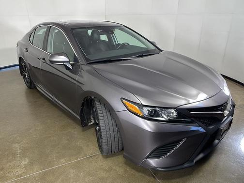 Predawn Gray Mica 2019 Toyota Camry SE