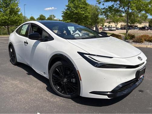 2025 Toyota Prius L