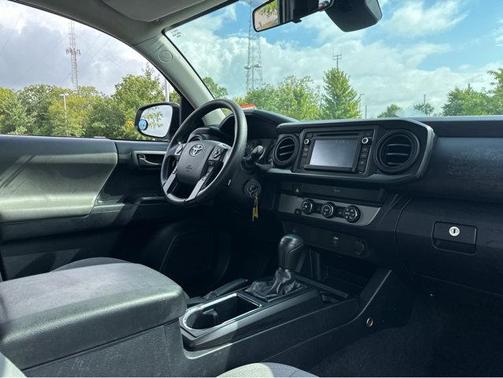 Super White 2019 Toyota Tacoma SR