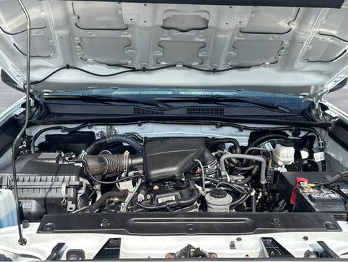 Super White 2019 Toyota Tacoma SR