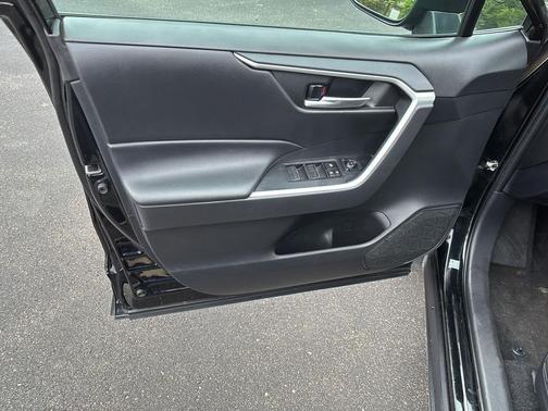 Midnight Black Metallic 2024 Toyota RAV4 XLE