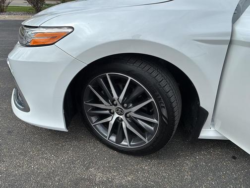 Wind Chill Pearl 2023 Toyota Camry XLE