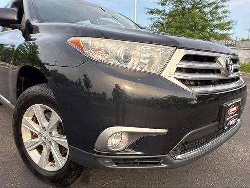 2013 Toyota Highlander SE