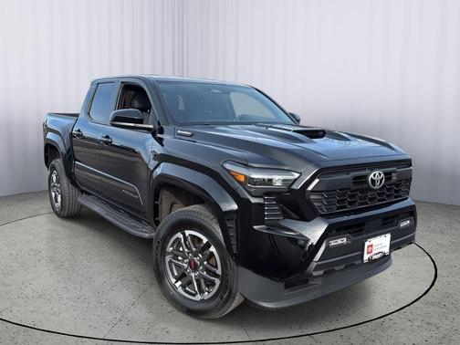 2024 Toyota Tacoma Hybrid TRD Sport