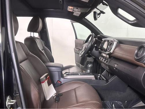 2017 Toyota Tacoma Limited